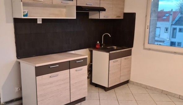 Logement tudiant Location T3 Vide Bondy (93140)