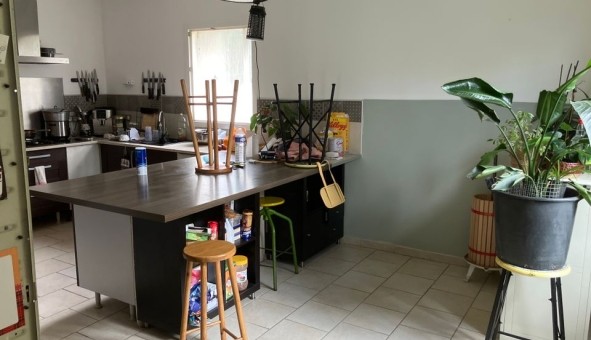 Logement �tudiant T3 &agrave; Bonneville et Saint Avit de Fumadi�res (24230)