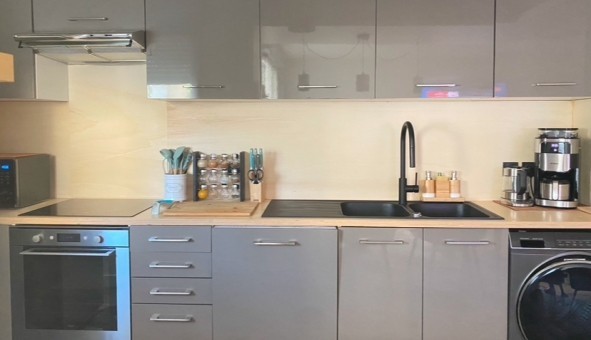 Logement tudiant T3 à Bordeaux (33300)