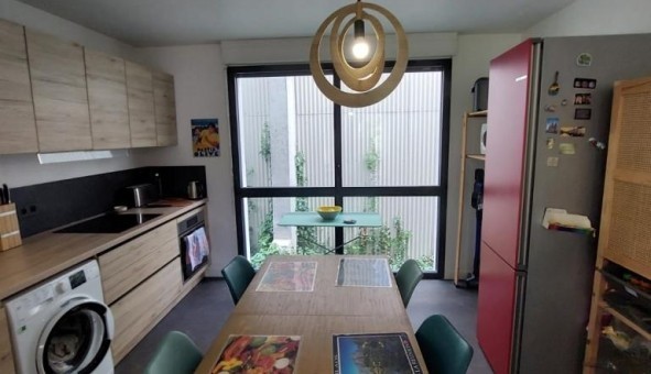 Logement tudiant T3 à Bordeaux (33300)