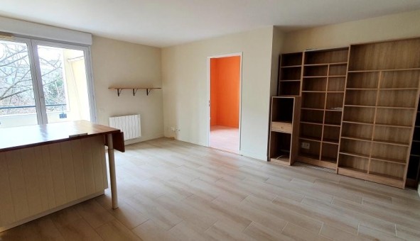 Logement tudiant Location T3 Vide Bordeaux (33300)