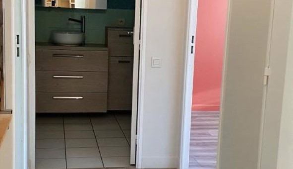 Logement tudiant T3 à Bordeaux (33300)