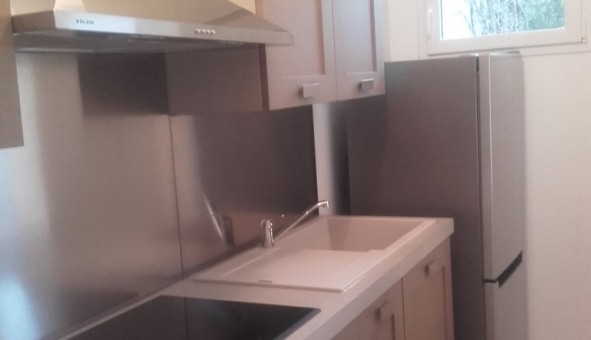 Logement tudiant T3 à Bordeaux (33300)