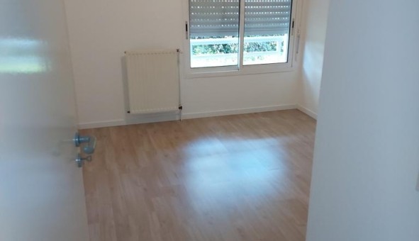 Logement tudiant T3 à Bordeaux (33300)