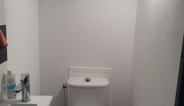 Logement tudiant T3 à Bordeaux (33300)