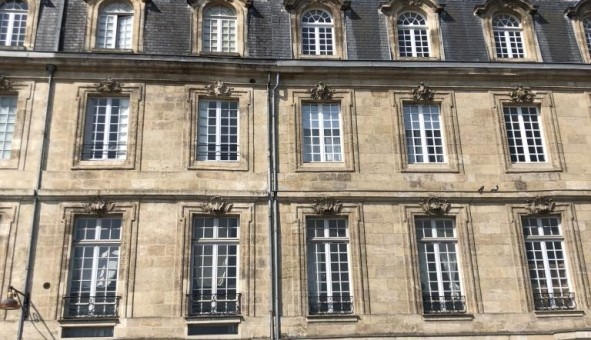 Logement tudiant T3 à Bordeaux (33300)