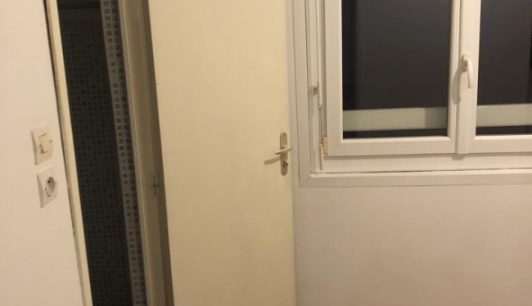 Logement tudiant T3 à Bordeaux (33300)