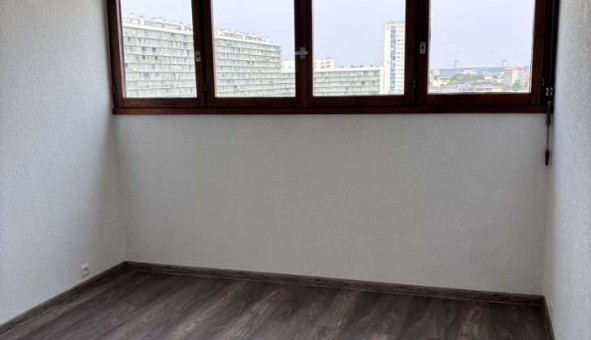 Logement tudiant T3 à Bordeaux (33300)