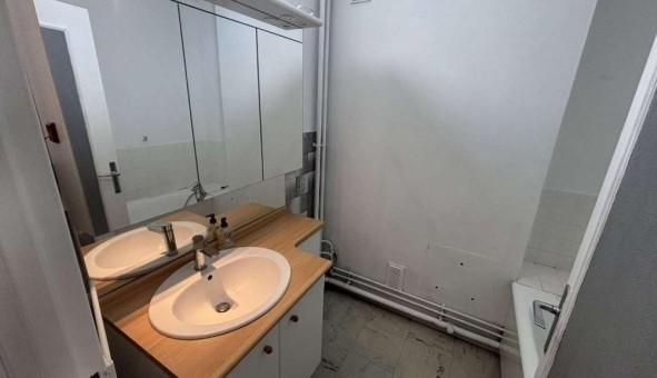 Logement tudiant T3 à Bordeaux (33300)