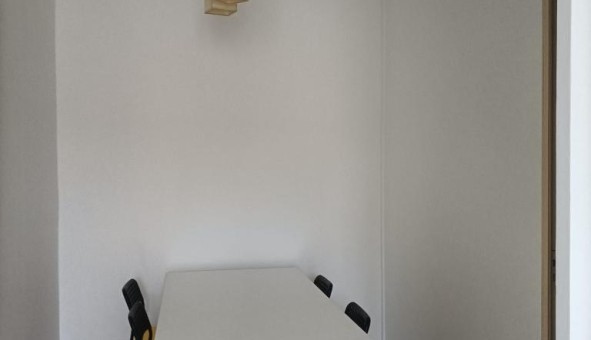 Logement tudiant T3 à Bordeaux (33300)
