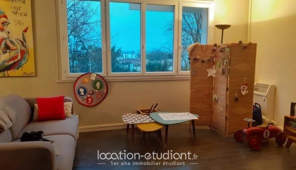 Logement tudiant T3 à Bordeaux (33300)