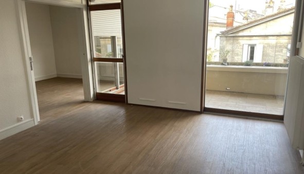 Logement �tudiant T3 &agrave; Bordeaux (33300)