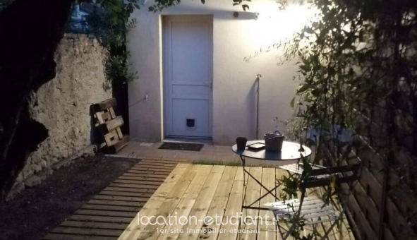 Logement étudiant T3 &agrave; Bordeaux (33300)