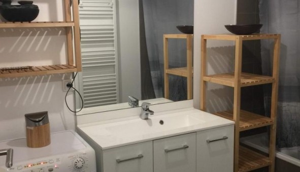 Logement �tudiant T3 &agrave; Bordeaux (33300)
