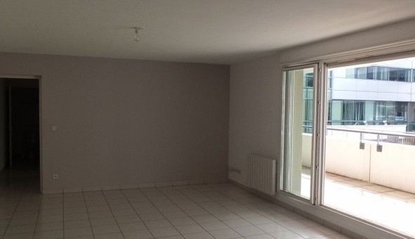 Logement �tudiant T3 &agrave; Bordeaux (33300)