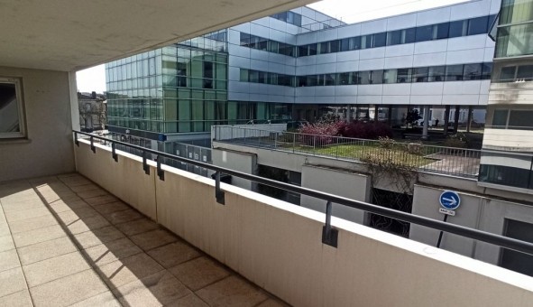Logement �tudiant T3 &agrave; Bordeaux (33300)