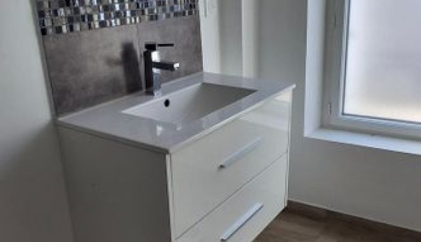 Logement �tudiant Location T3 Vide Bossay sur Claise (37290)