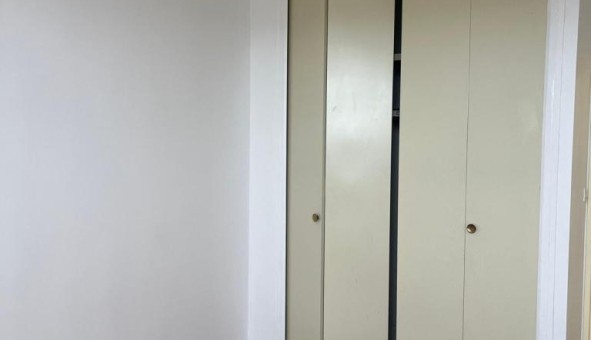 Logement tudiant T3 à Bourges (18000)