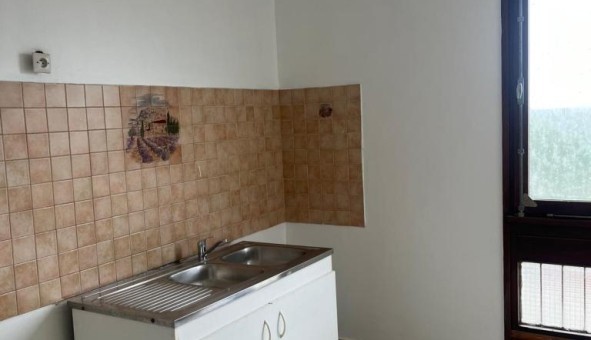 Logement tudiant T3 à Bourges (18000)