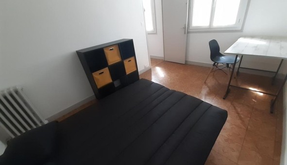 Logement tudiant T3 à Bourges (18000)