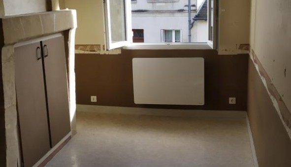 Logement �tudiant T3 &agrave; Br�h�mont (37130)