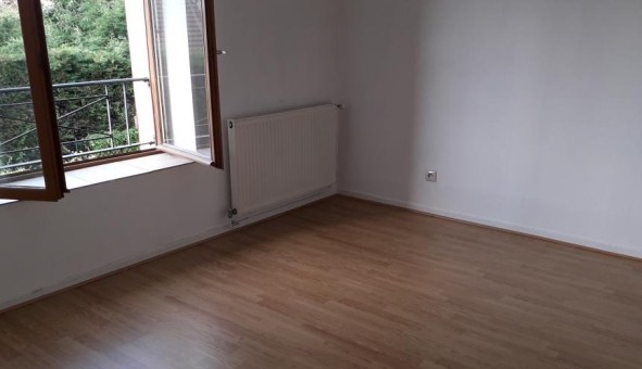 Logement tudiant T3 à Breuillet (91650)