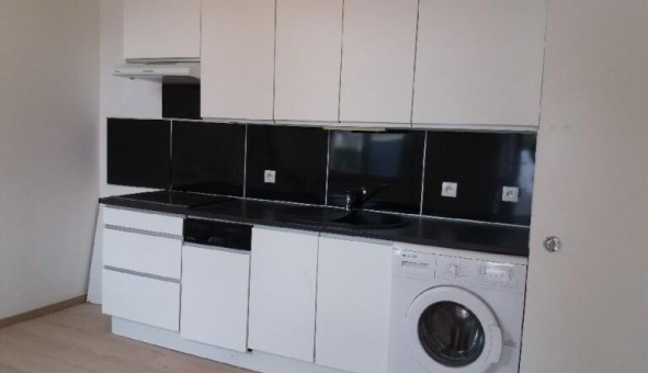 Logement tudiant T3 à Brie (79100)