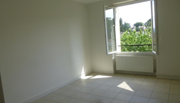 Logement tudiant Location T3 Vide Brive la Gaillarde (19100)