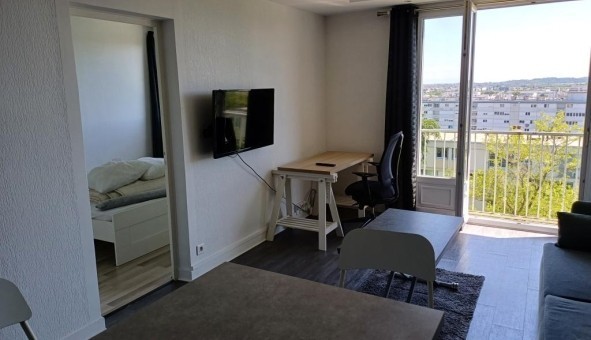 Logement tudiant T3 à Bron (69500)