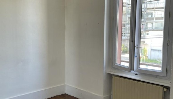 Logement tudiant T3 à Bron (69500)