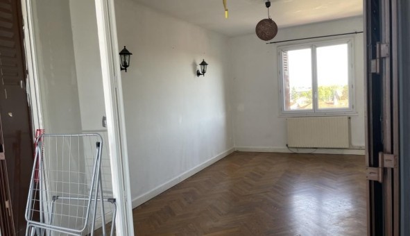 Logement tudiant T3 à Bron (69500)
