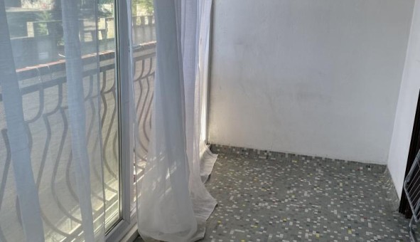 Logement tudiant T3 à Bron (69500)