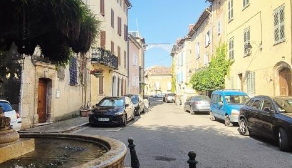 Logement tudiant T3 à Cabasse (83340)