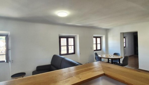 Logement tudiant T3 à Cabasse (83340)