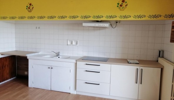 Logement tudiant T3 à Campsas (82370)