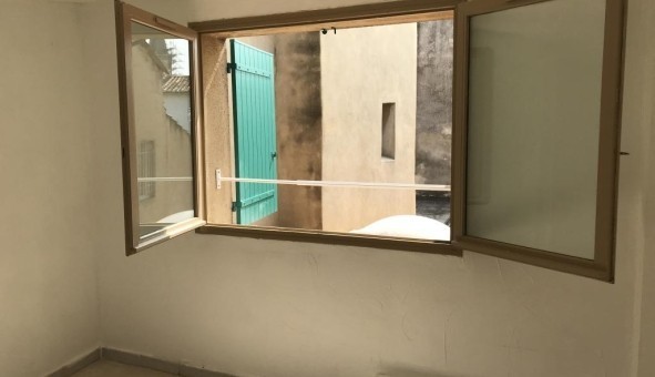 Logement tudiant T3 à Carpentras (84200)