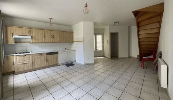 Logement tudiant T3 à Carpentras (84200)