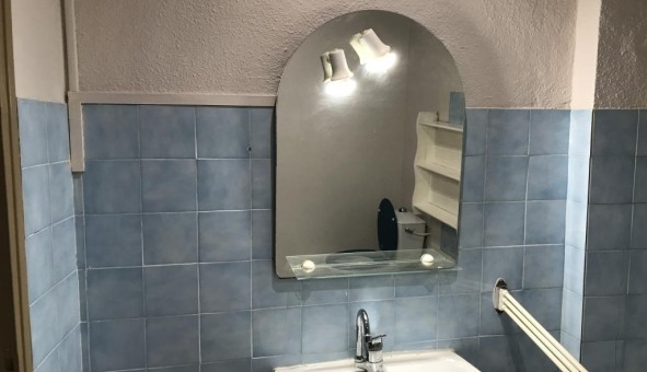 Logement tudiant T3 à Carpentras (84200)