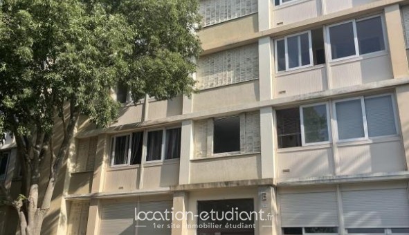 Logement tudiant Location T3 Vide Carpentras (84200)