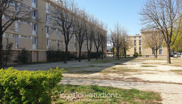 Logement tudiant T3 à Carpentras (84200)