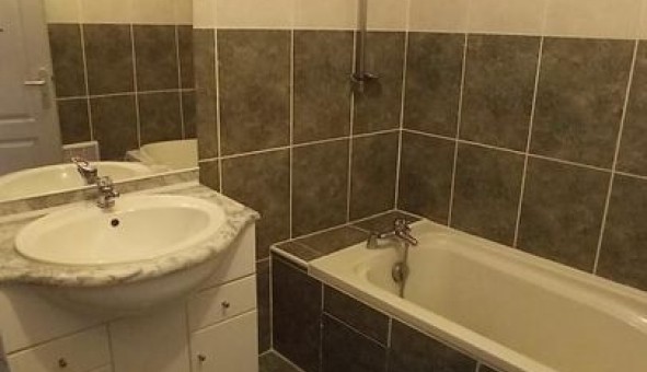 Logement �tudiant T3 &agrave; Castelnau de Guers (34120)