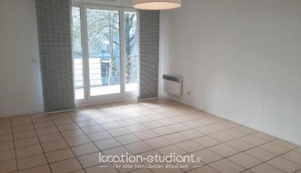 Logement tudiant T3 à Cenon (33150)