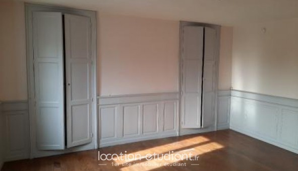 Logement tudiant Location T3 Vide Cercy la Tour (58340)