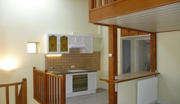 Logement tudiant Location T3 Vide Ceyrat (63122)