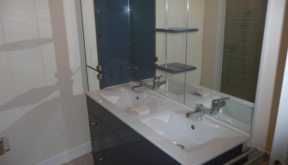 Logement tudiant T3 à Ceyrat (63122)