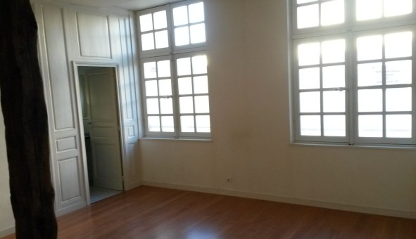 Logement �tudiant T3 &agrave; Chac� (49400)