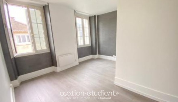 Logement tudiant T3 à Chailly en Bire (77930)