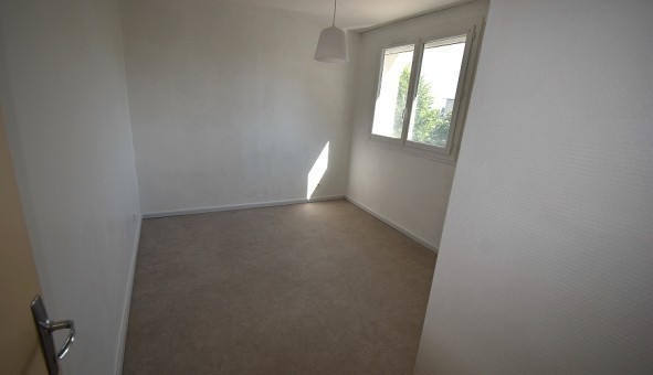 Logement tudiant T3 à Challuy (58000)