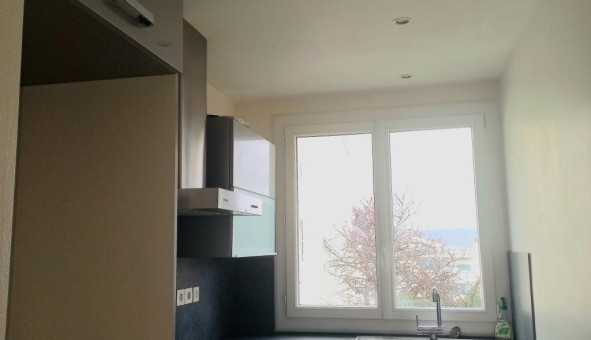 Logement �tudiant T3 &agrave; Chamali�res (63400)