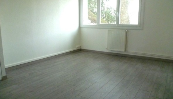 Logement �tudiant T3 &agrave; Chamali�res (63400)